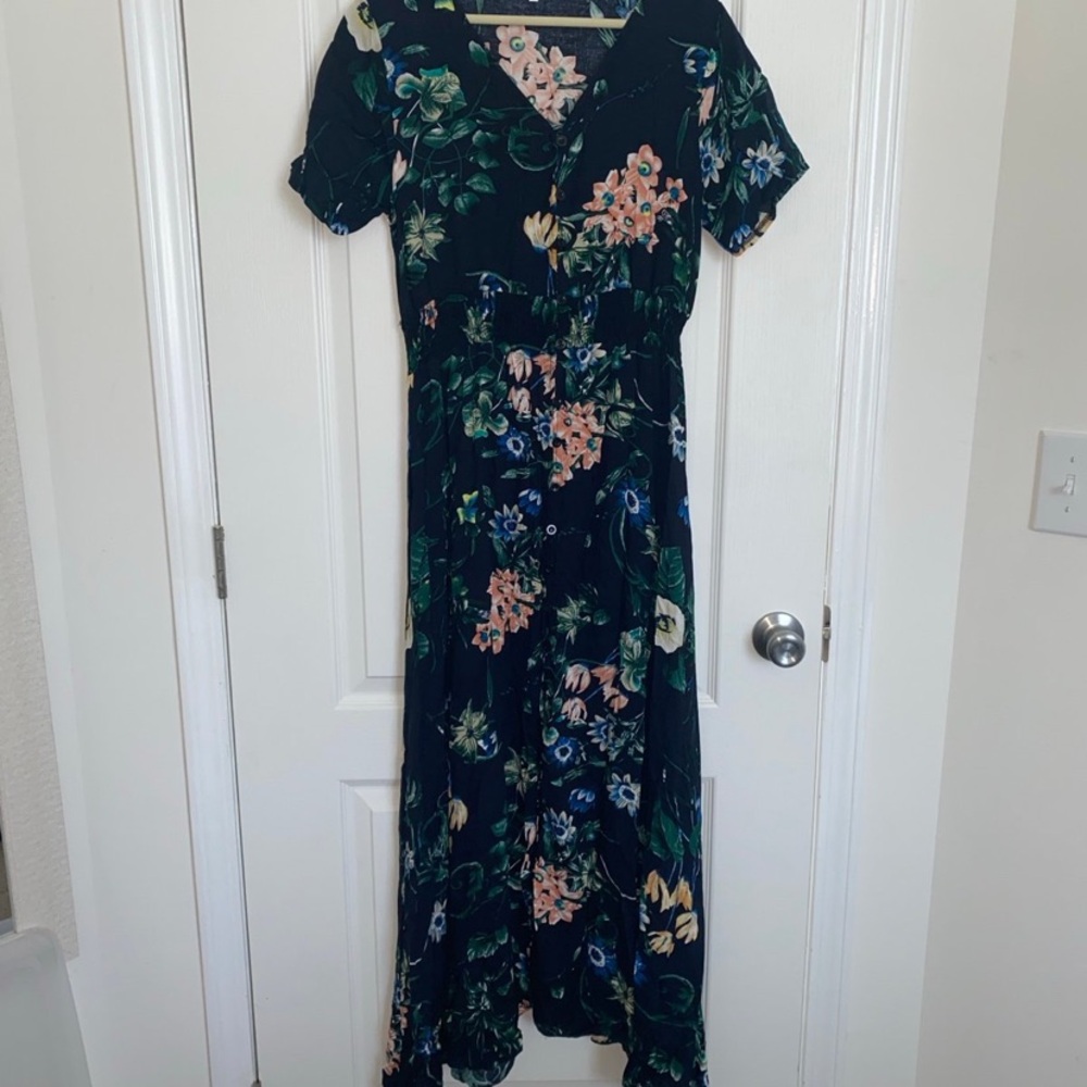 Floral- Full Front Button Down Dress (L)